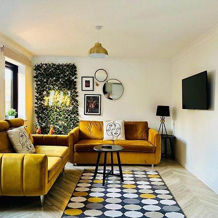 Tower 58Funky, Central, Free Parking يورك المظهر الخارجي الصورة