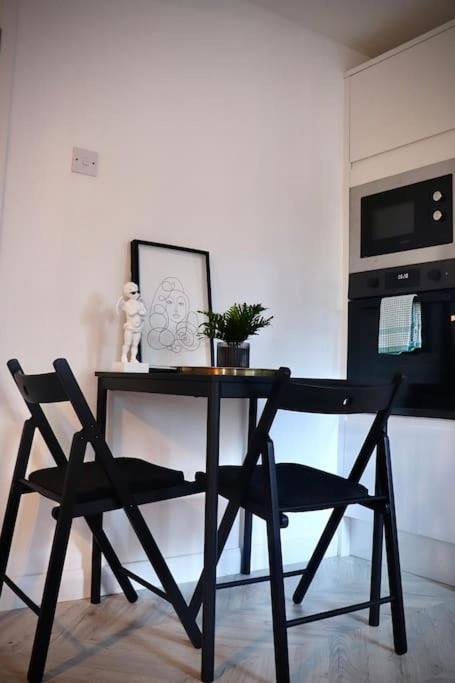 Tower 58Funky, Central, Free Parking يورك المظهر الخارجي الصورة